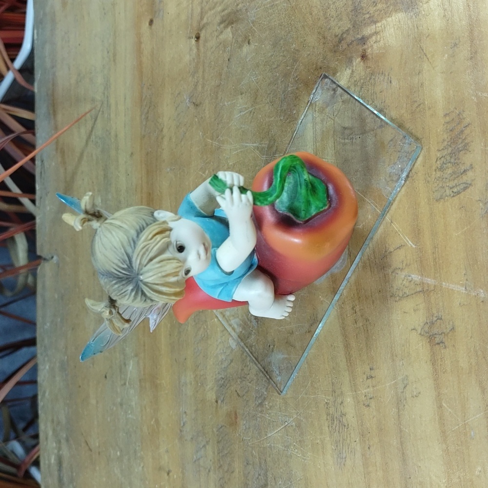 My little kitchen fairies "Hot Chili Pepper Fairie" 2003 G.G. Santiago #115661